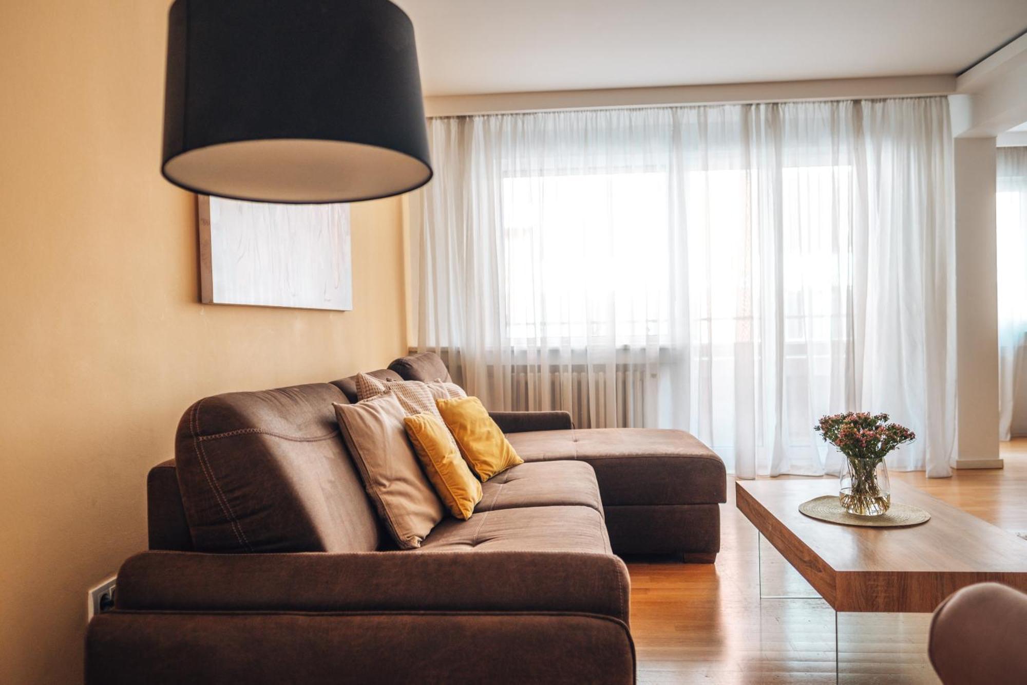 Crown Central Three Bedroom Apartment ベオグラード エクステリア 写真
