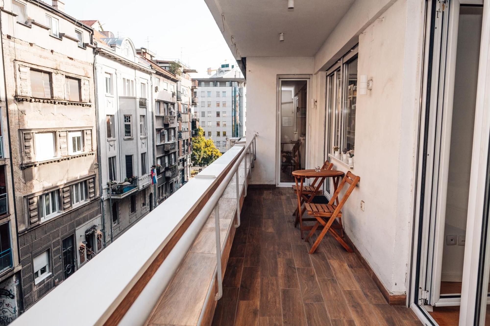 Crown Central Three Bedroom Apartment ベオグラード エクステリア 写真