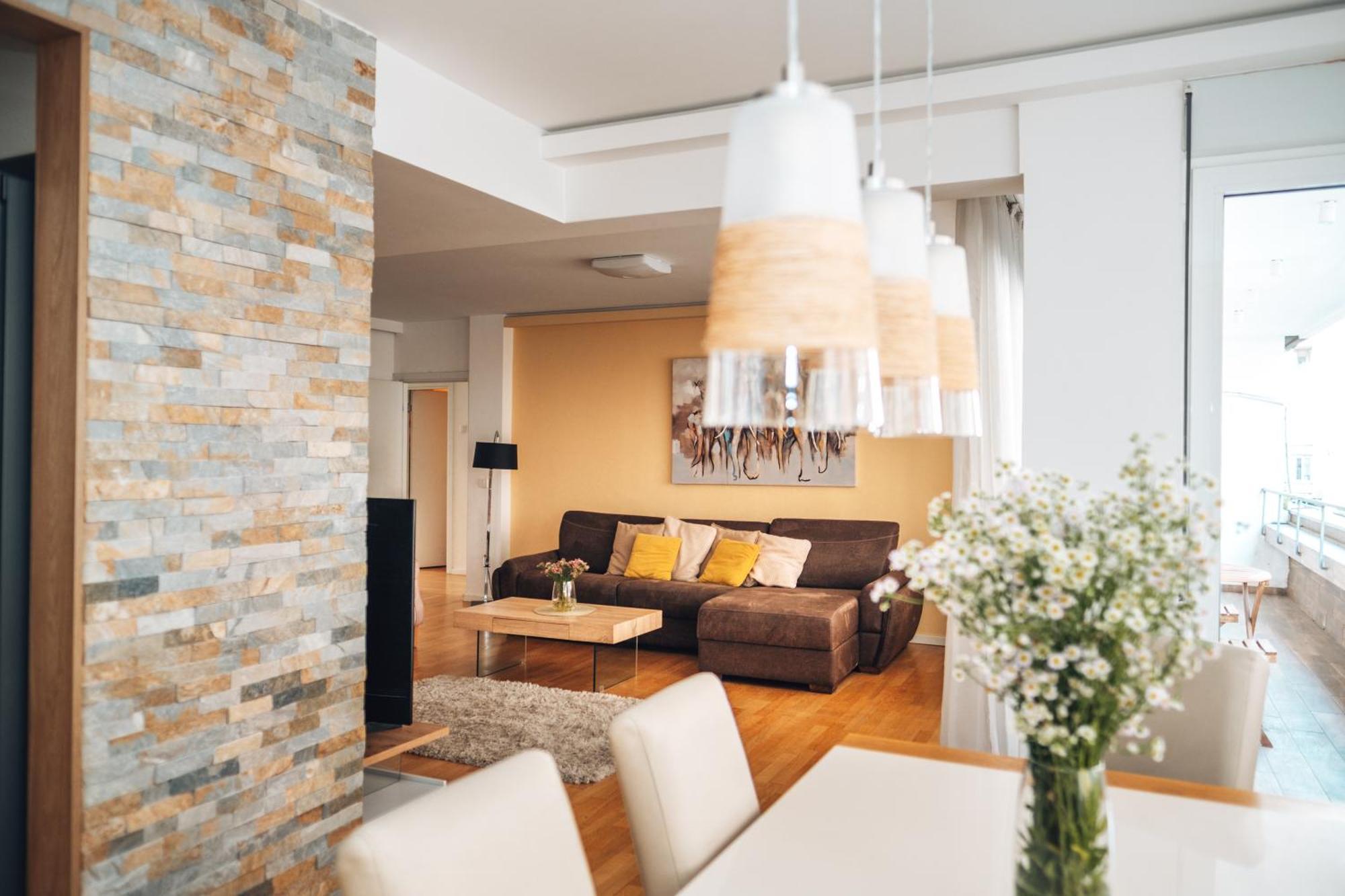 Crown Central Three Bedroom Apartment ベオグラード エクステリア 写真